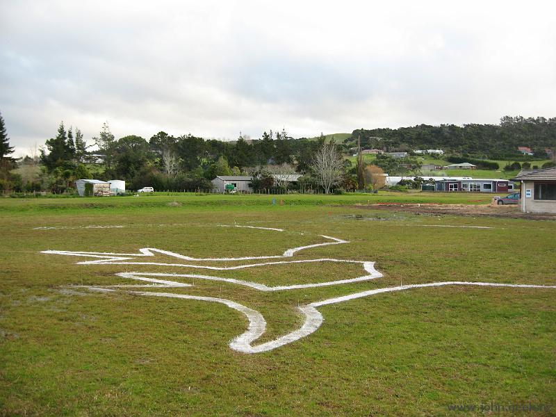 Giant Kiwi – Widening the Line